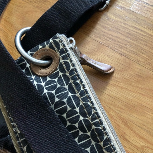 Fossil Crossbody Bag Patent Leather / Coated Canvas - Picture 8 of 9